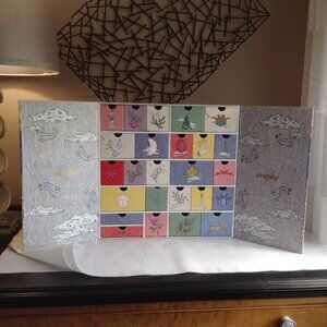 Sisley Paris Storage Christmas Holiday Advent Calendar Box Display